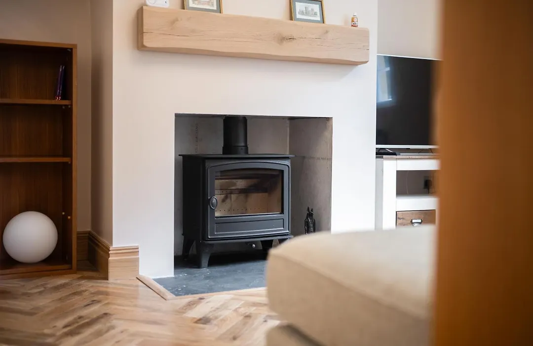 Wimborne Hideaway-1